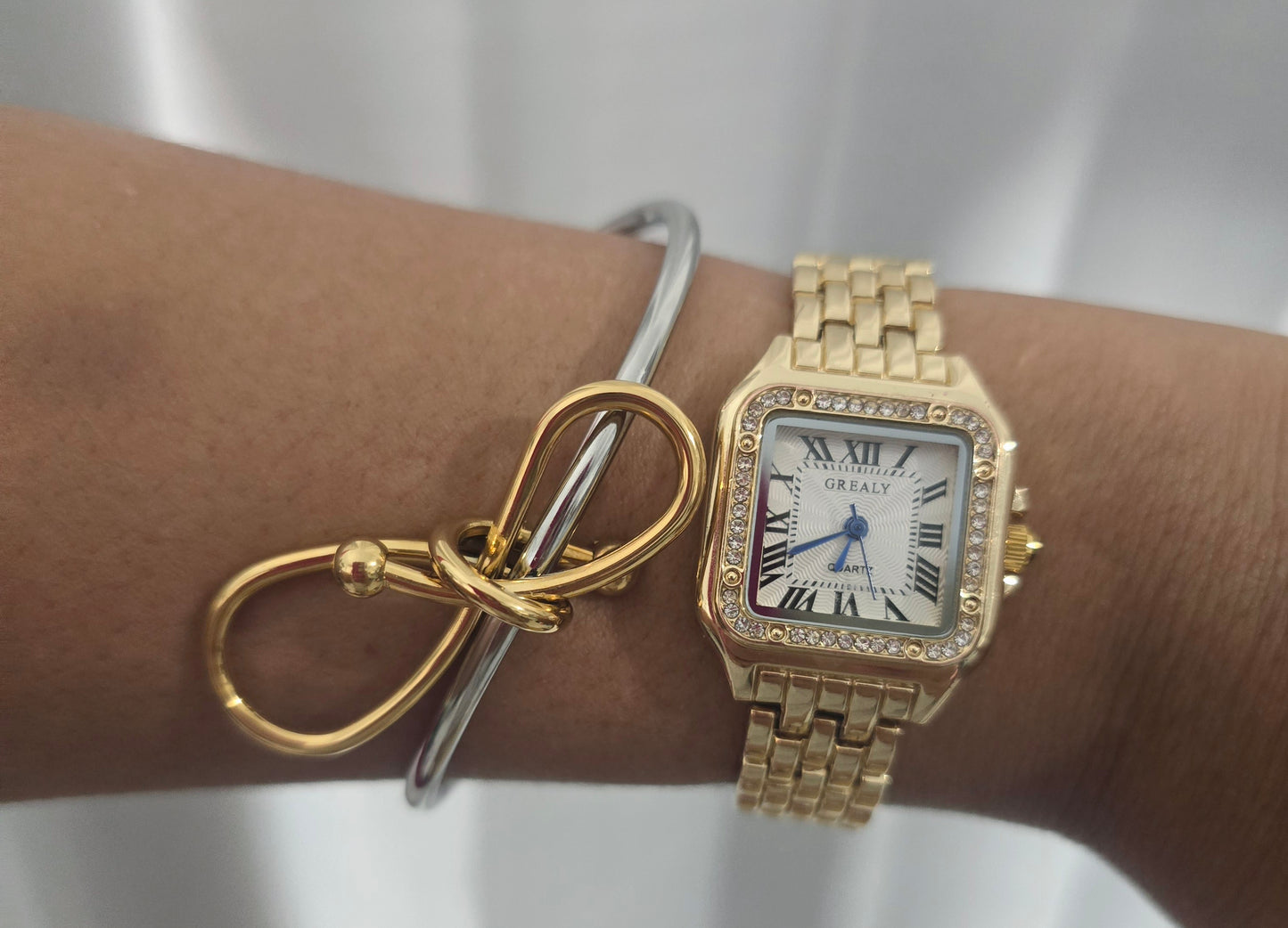 Tiara Bangle