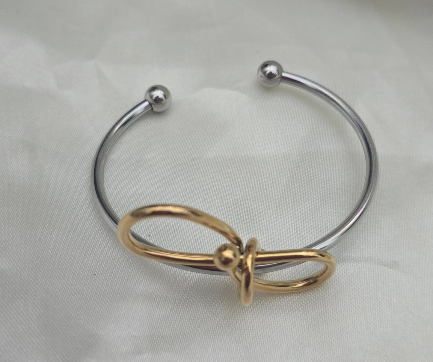 Tiara Bangle