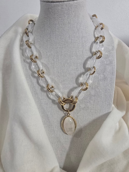 María Necklace